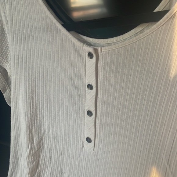 American eagle white soft short sleeve size L - Picture 2 of 3